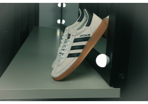 Bármerre is visz a nap, mindig készen állok — adidas Handball Spezial