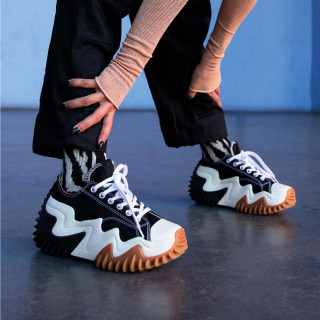 Converse Sneaker Run Star Motion 