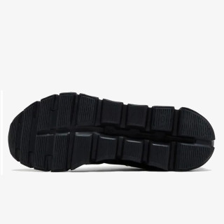 On Sneaker Cloud 6 