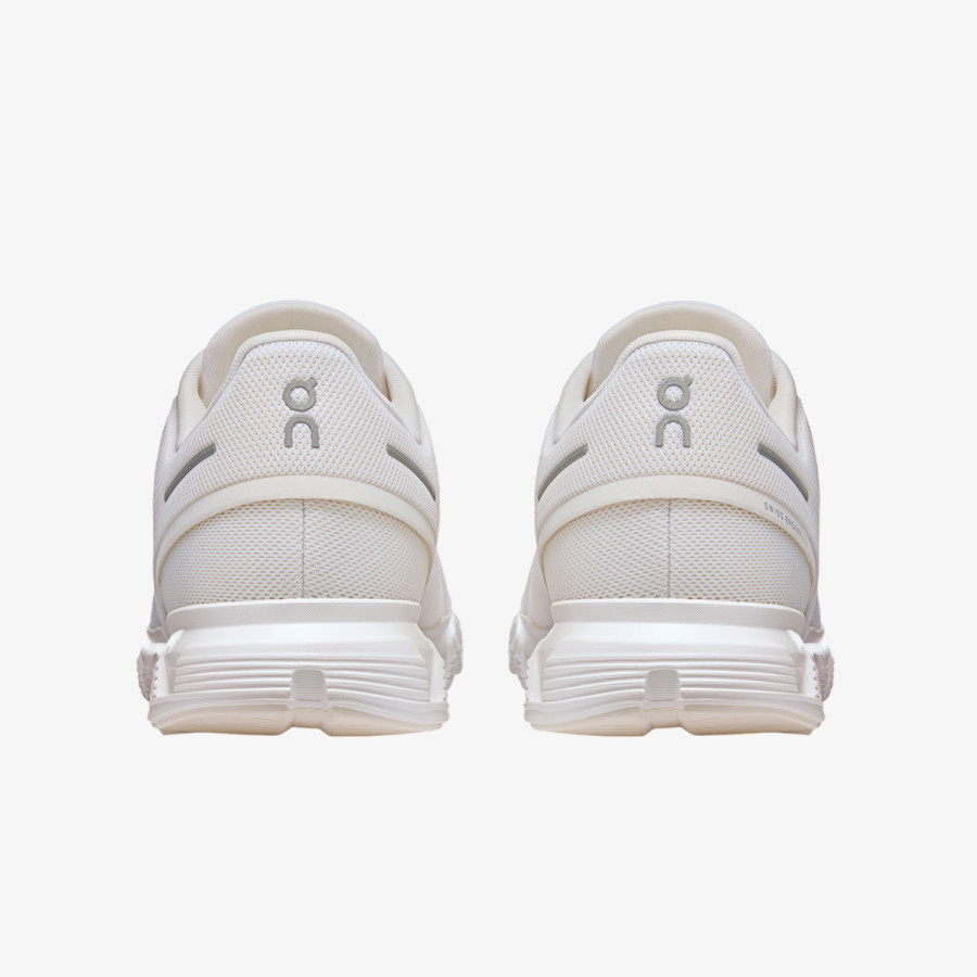 On Sneaker Cloud 6 