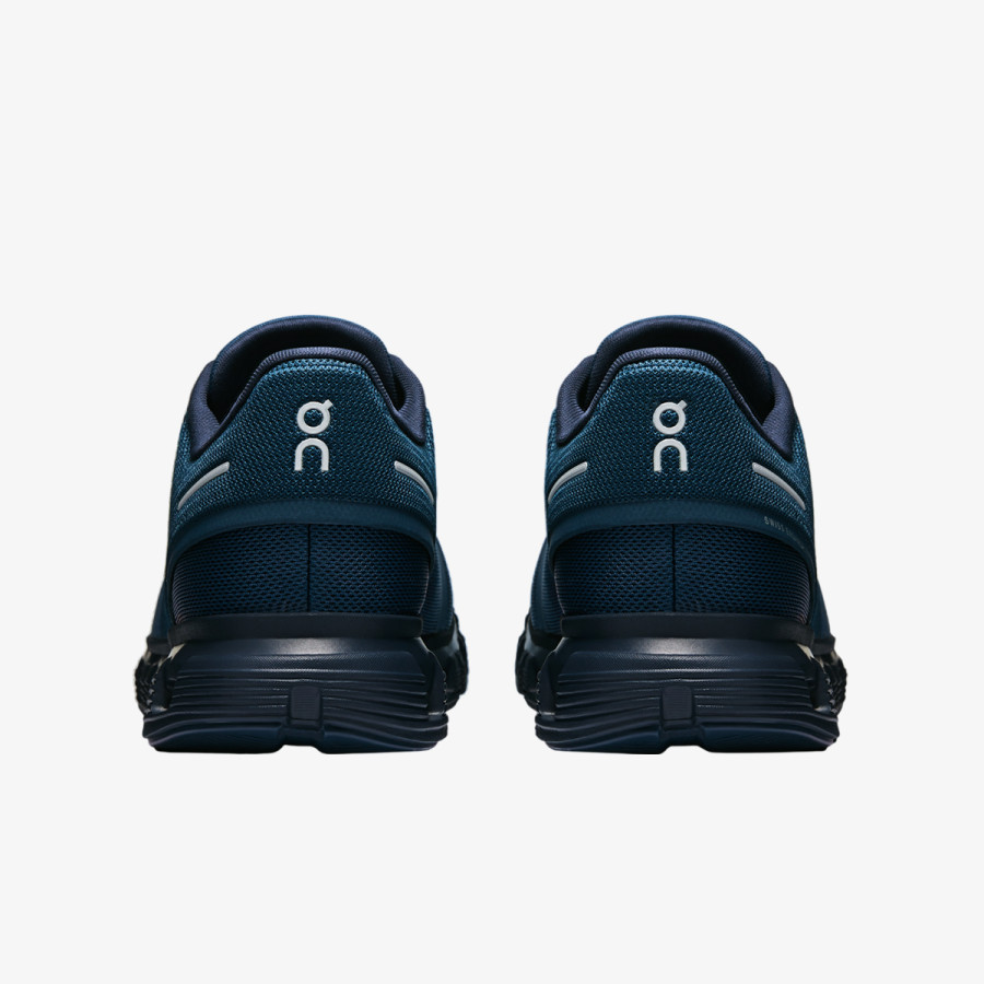 On Sneaker Cloud 6 