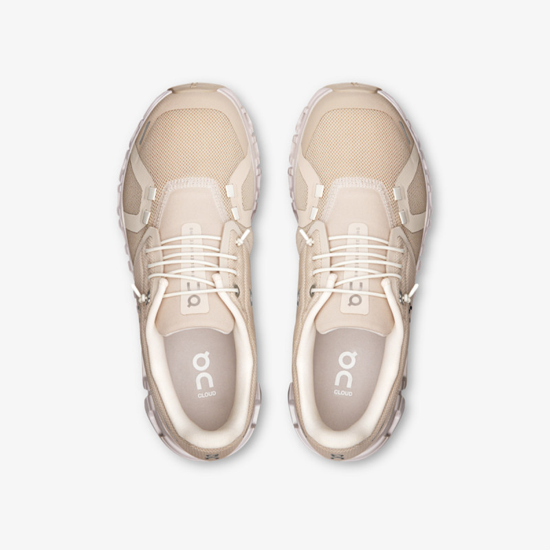 On Sneaker Cloud 6 