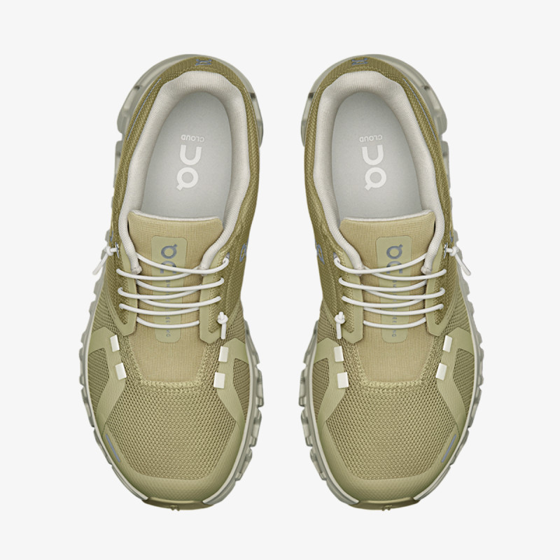 On Sneaker Cloud 6 