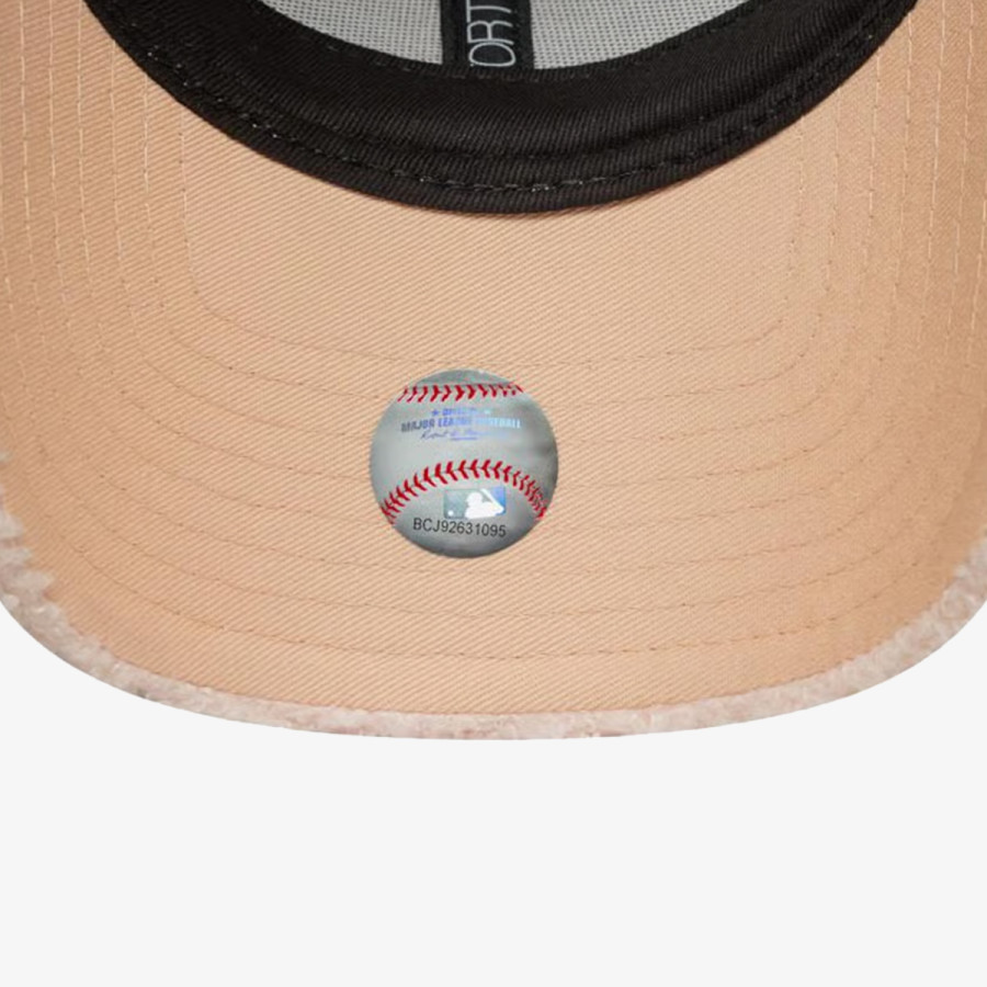 New Era Baseball sapka FEMALE BORG 9FORTY® 