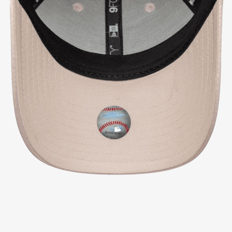 New Era Baseball sapka FEMALE SATIN 9FORTY® 