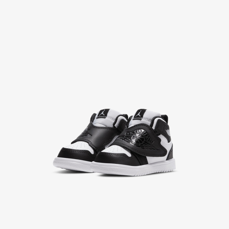 Nike Sneaker SKY JORDAN 1 BT 