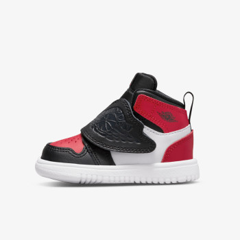 Nike Sneakerek Sky Jordan 1 