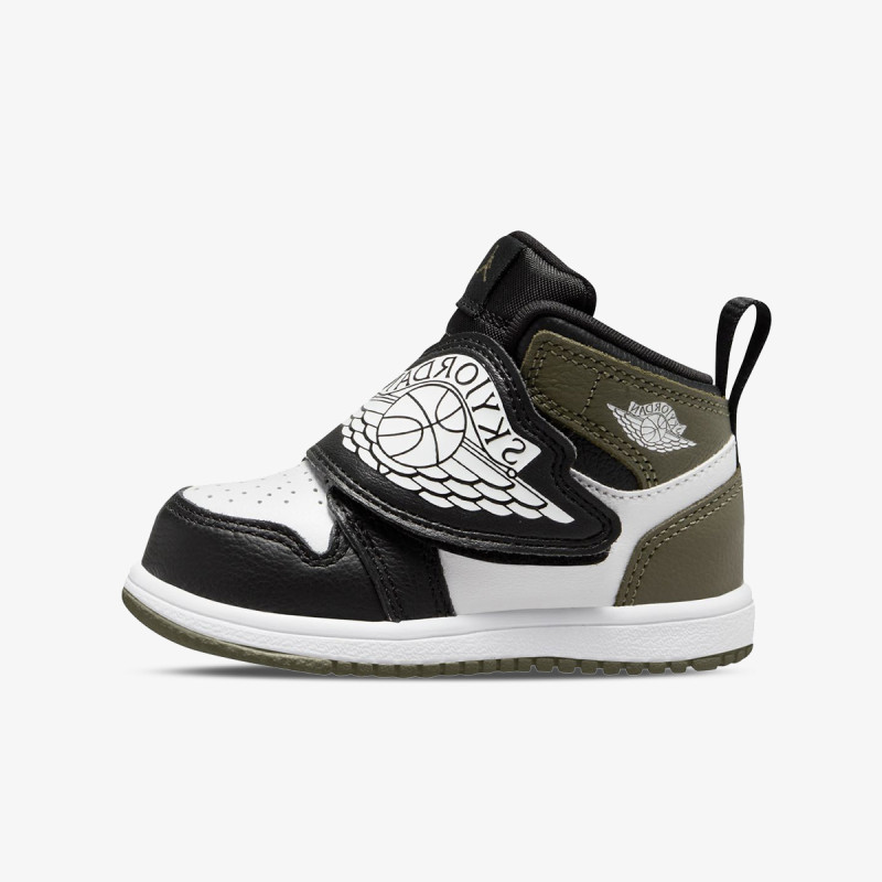 Nike Sneaker Sky Jordan 1 