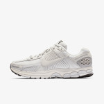 Nike Sneaker Zoom Vomero 5 