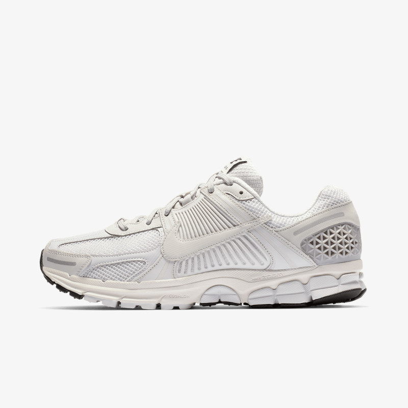 Nike Sneaker Zoom Vomero 5 