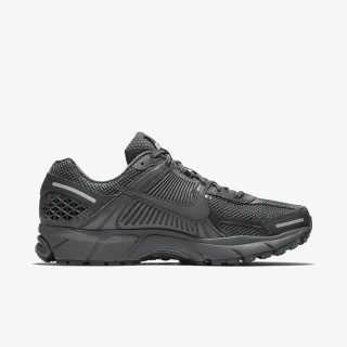 Nike Sneaker NIKE ZOOM VOMERO 5 SP 