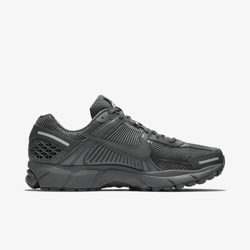 Nike Sneaker NIKE ZOOM VOMERO 5 SP 