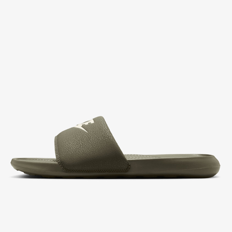Nike Papucsok Victori One 