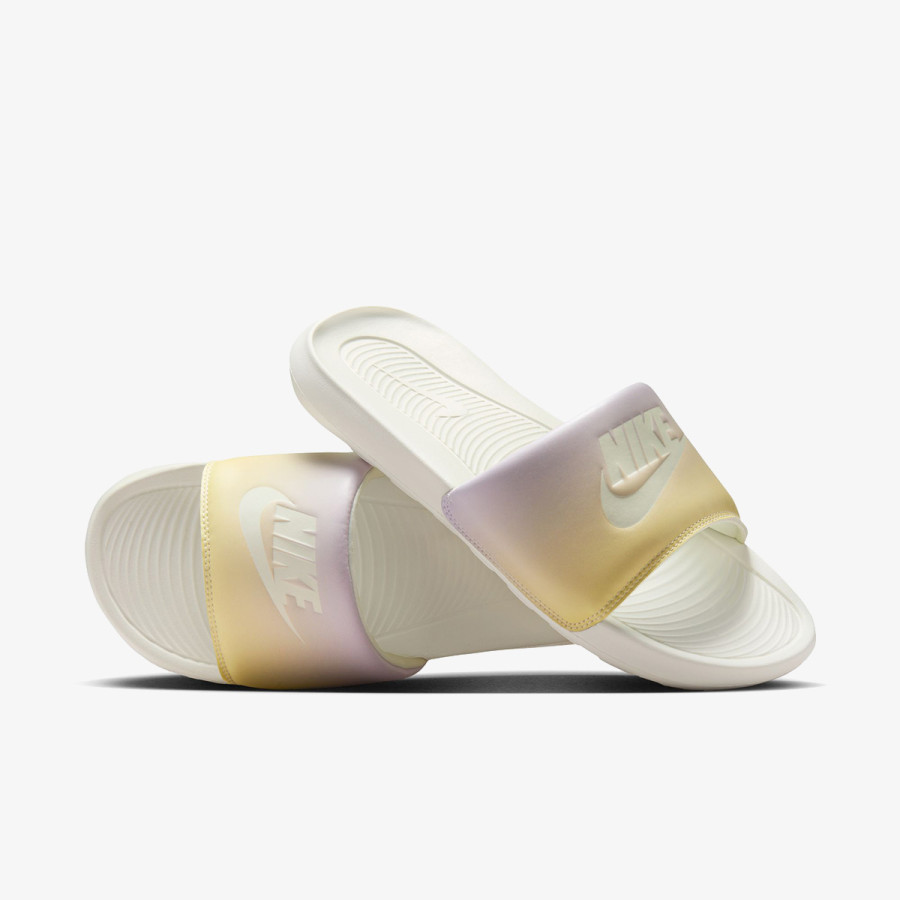 Nike Papucsok Victori One 
