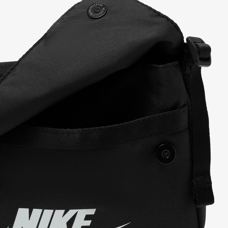 Nike Kis táska Futura 365 