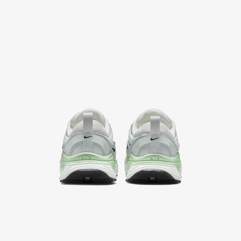 Nike Sneaker W AIR MAX BLISS NN 