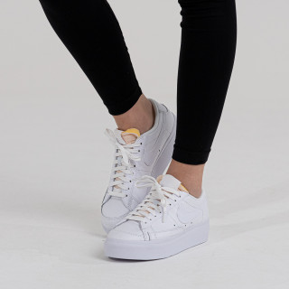 Nike Sneaker W BLAZER LOW PLATFORM 