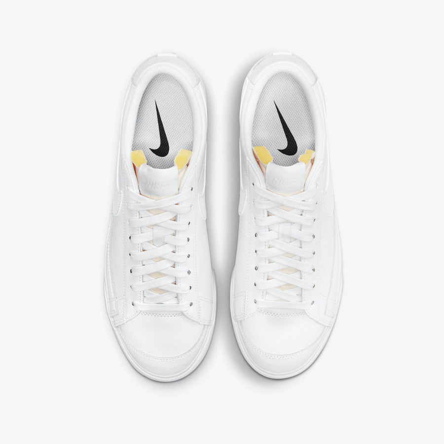 Nike Sneaker W BLAZER LOW PLATFORM 