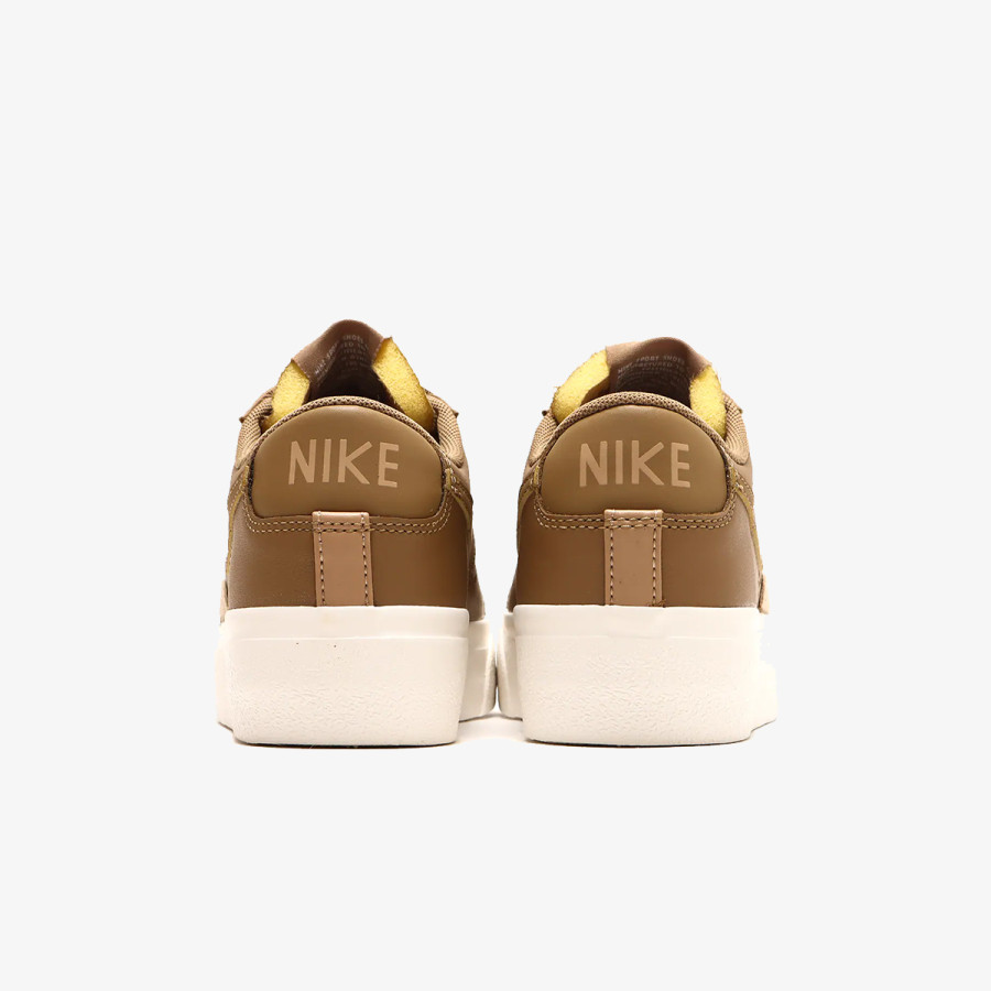 Nike Sneaker W BLAZER LOW PLATFORM 