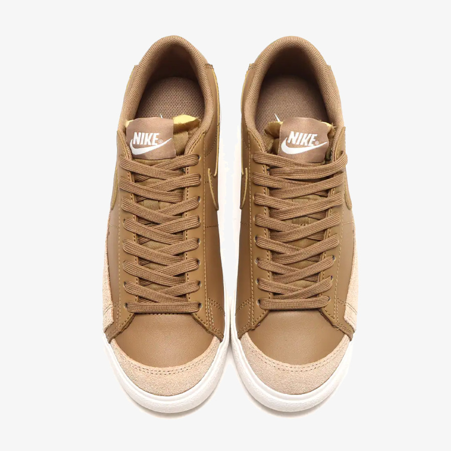 Nike Sneaker W BLAZER LOW PLATFORM 