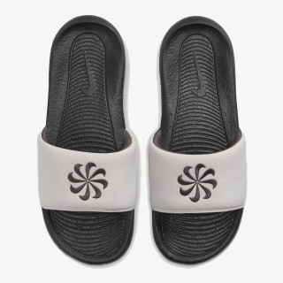 Nike Papucsok NIKE VICTORI ONE NN SLIDE 