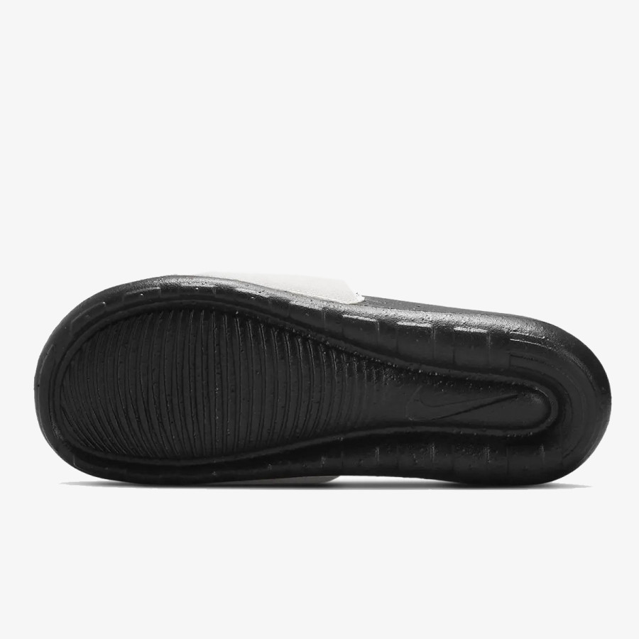 Nike Papucsok NIKE VICTORI ONE NN SLIDE 