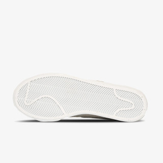 Nike Sneaker W BLAZER LOW PLATFORM ESS 