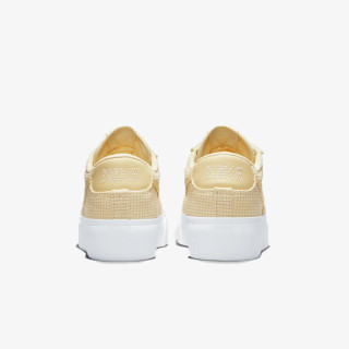 Nike Sneaker W BLAZER LOW PLATFORM ESS 