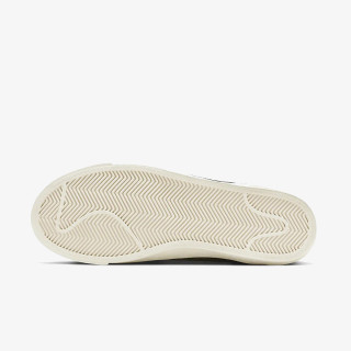 Nike Sneaker W BLAZER LOW '77 JUMBO 