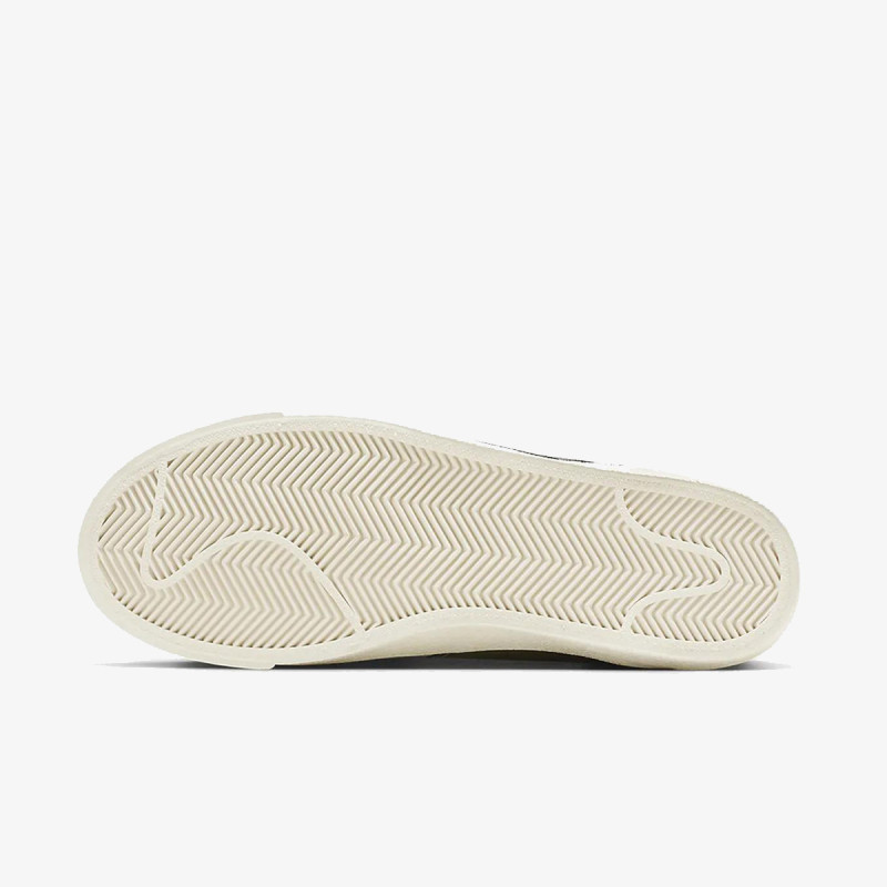 Nike Sneaker W BLAZER LOW '77 JUMBO 