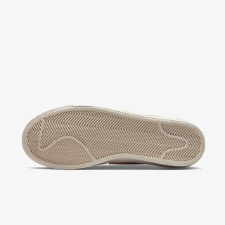 Nike Sneaker W BLAZER LOW '77 JUMBO