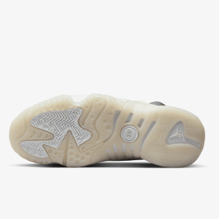 Nike Sneaker WMNS JUMPMAN TWO TREY 