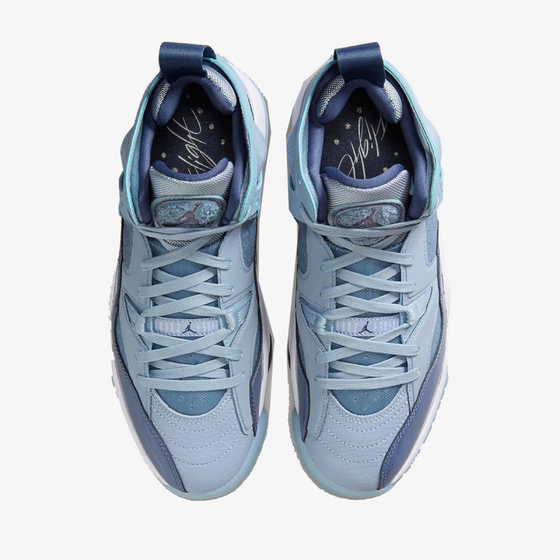 Nike Sneaker Jumpman Two Trey 