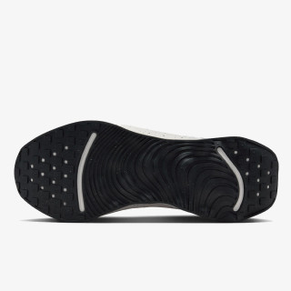 Nike Sneaker Motiva 