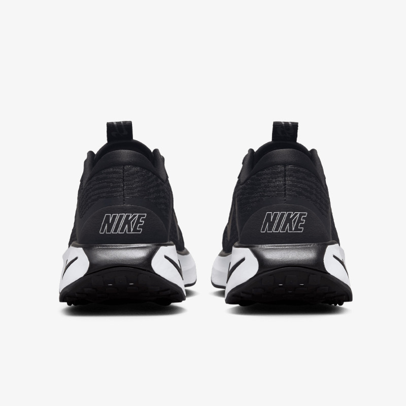 Nike Sneaker Motiva 