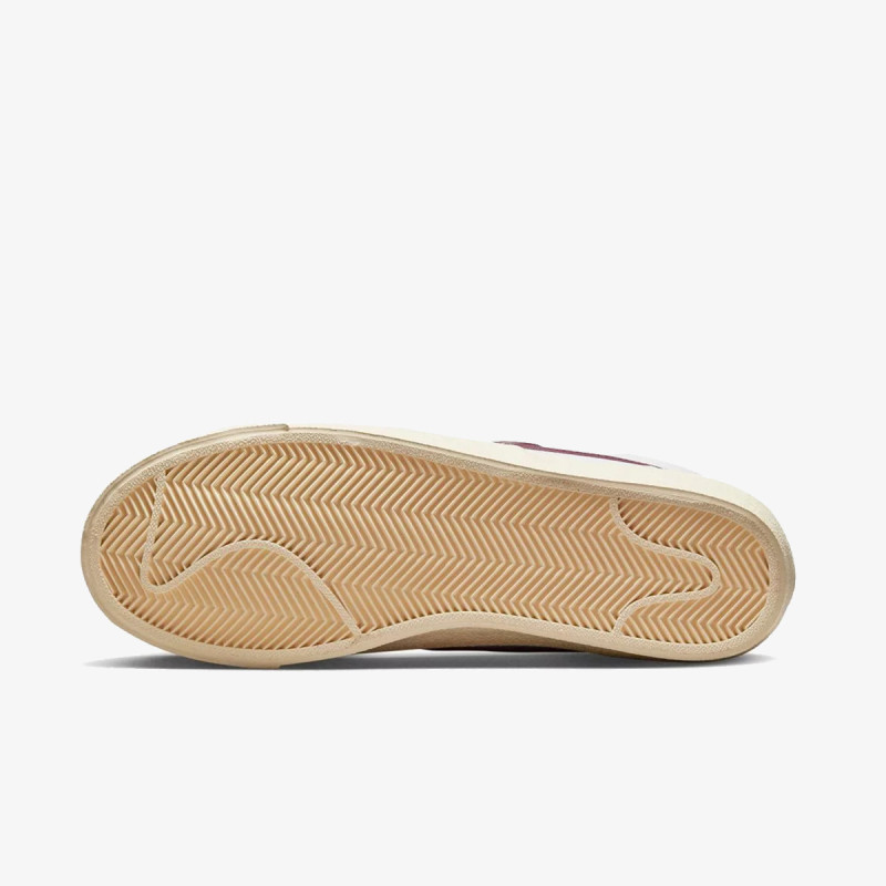 Nike Sneaker W BLAZER MID '77 SE 