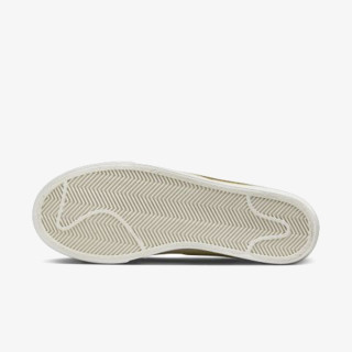 Nike Sneaker W BLAZER LOW PLATFORM CNVS