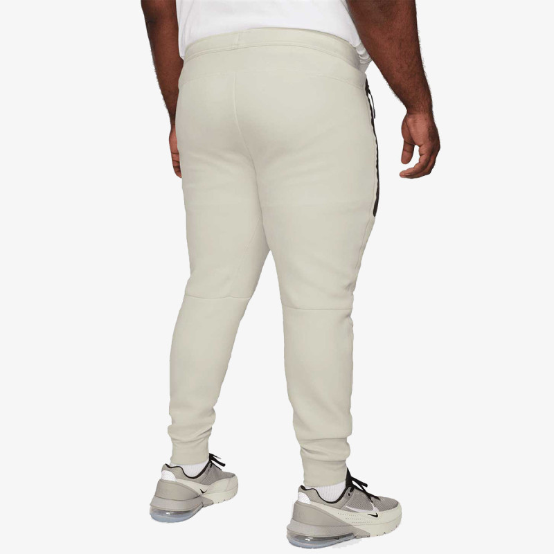 Nike Melegítőnadrág Tech Fleece 