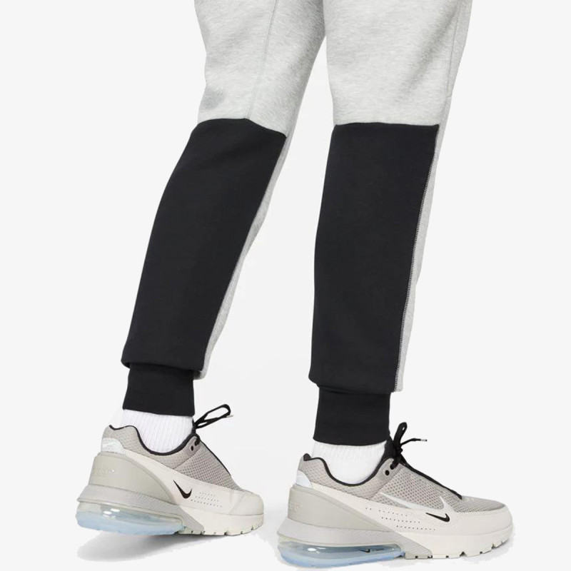 Nike Melegítőnadrág Tech Fleece 