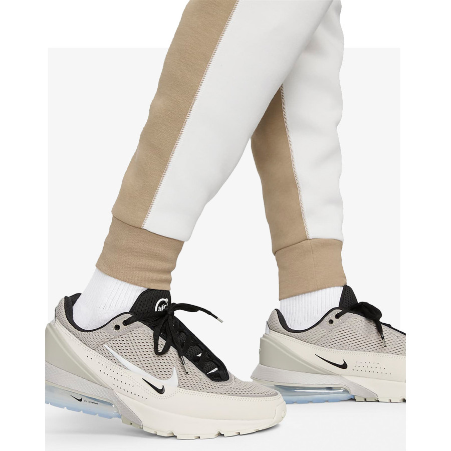 Nike Melegítőnadrág Tech Fleece 