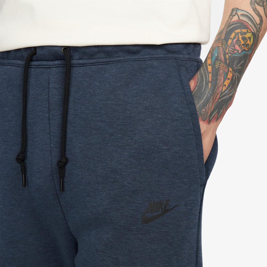 Nike Melegítőnadrág Tech Fleece 