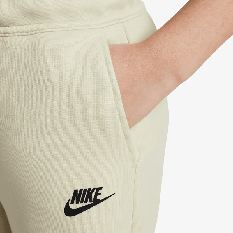 Nike Rövidnadrág Tech Fleece 