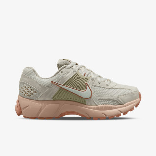 Nike Sneaker Zoom Vomero 5 