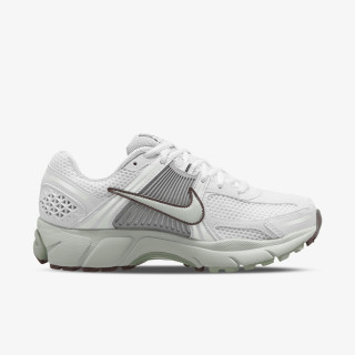 Nike Sneaker Zoom Vomero 5 