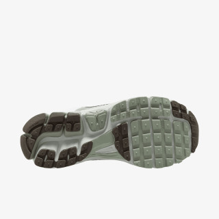 Nike Sneaker Zoom Vomero 5 