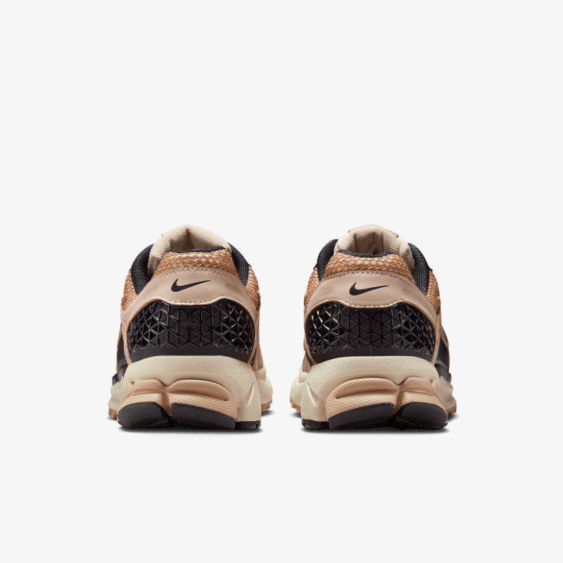 Nike Sneaker W NIKE ZOOM VOMERO 5 