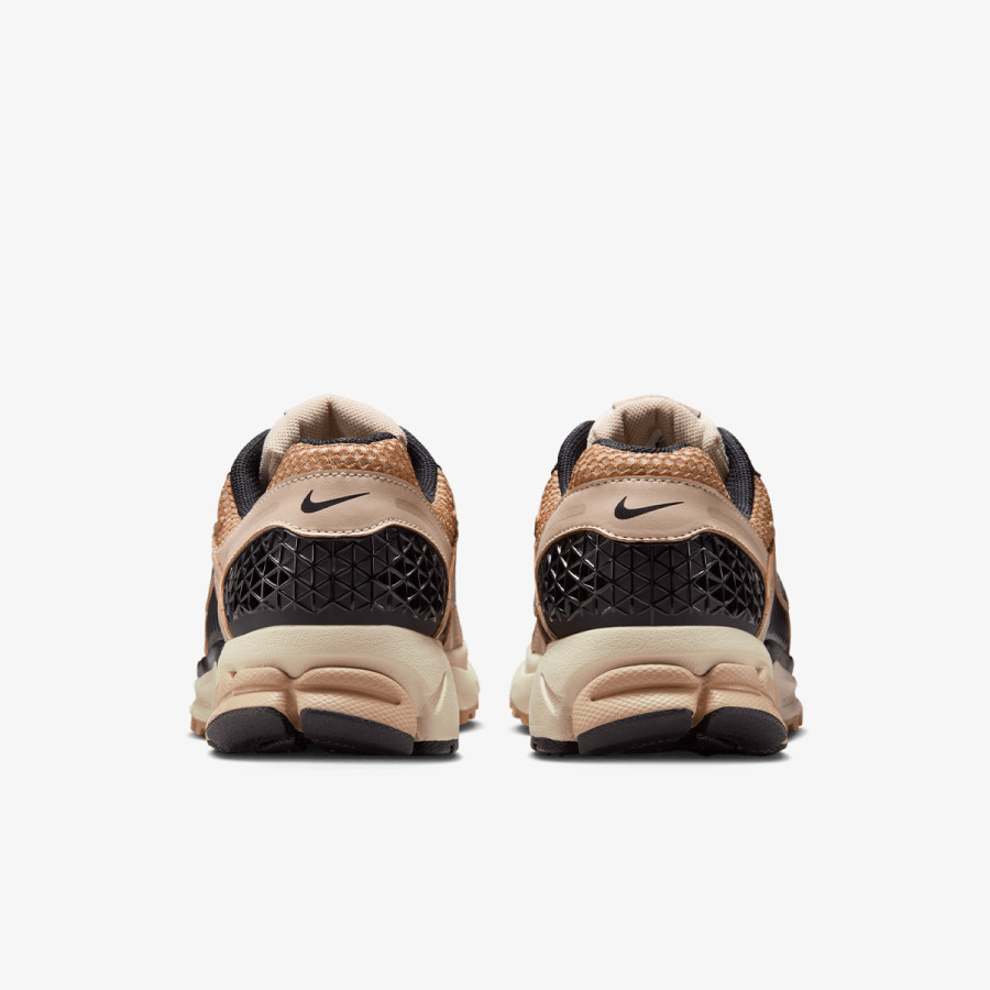 Nike Sneaker W NIKE ZOOM VOMERO 5 
