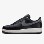 Nike Sneaker Air Force 1 '07 LV8 2 