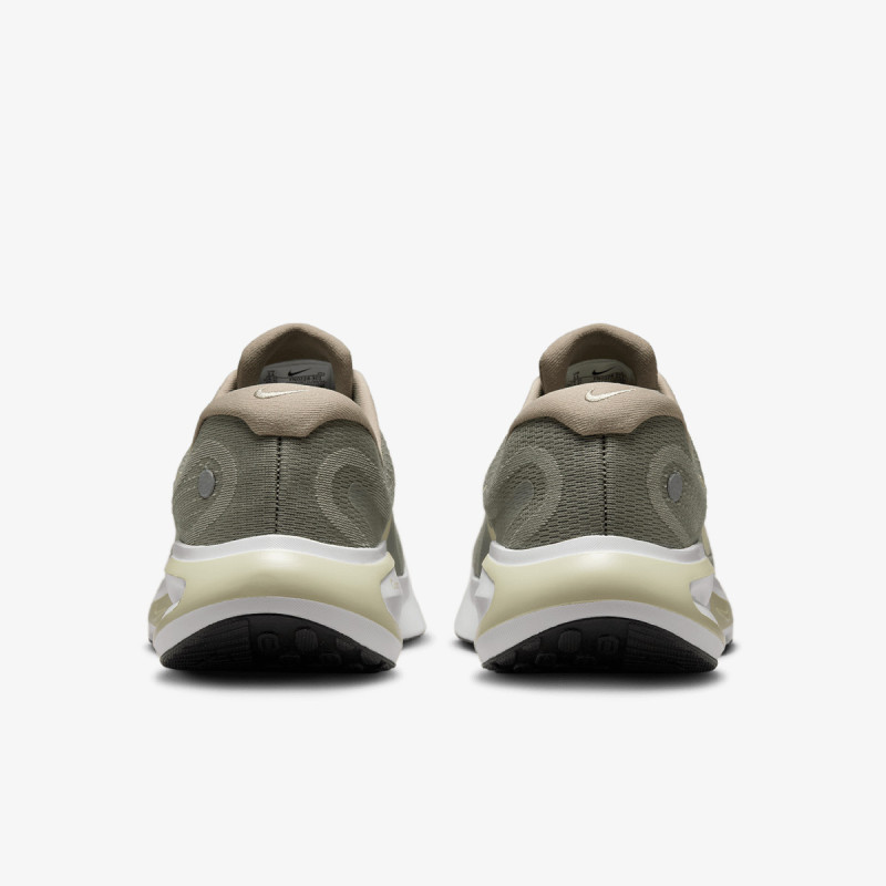 Nike Sneaker Journey Run 