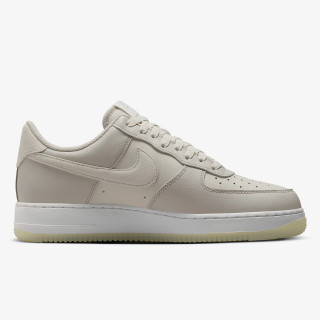 Nike Sneaker Air Force 1 '07 LV8 
